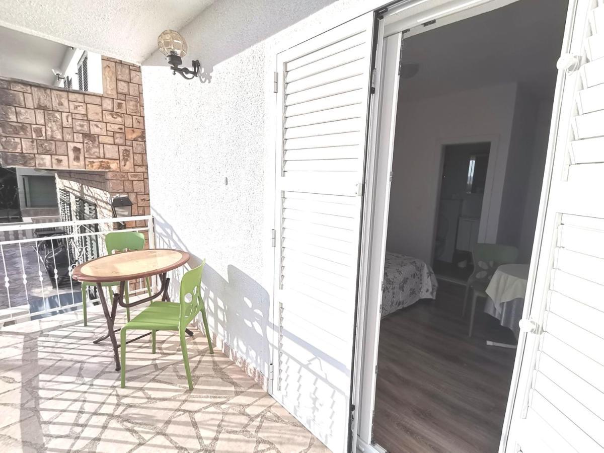 Top Studio 9 Makarska Rivijera 普罗马尼亚 外观 照片